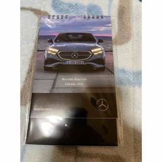 メルセデスベンツ(Mercedes-Benz)の【値下】メルセデスベンツ 2024年　壁掛け＆卓上カレンダーセット　２冊セット(カレンダー/スケジュール)