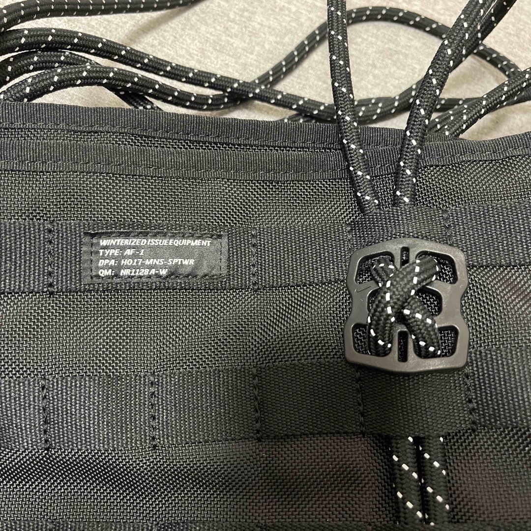 NIKE(ナイキ)のナイキ　NIKE トートバッグ　黒 メンズのバッグ(トートバッグ)の商品写真