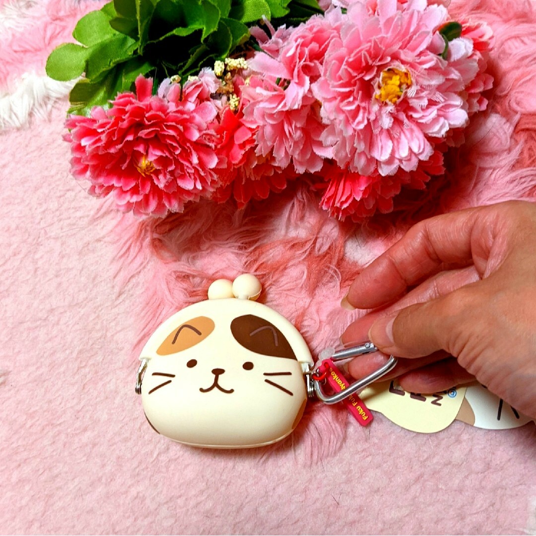 Happiness(ハピネス)のふくふくにゃんこ♥がま口♥小銭入れ♥財布 レディースのファッション小物(コインケース)の商品写真