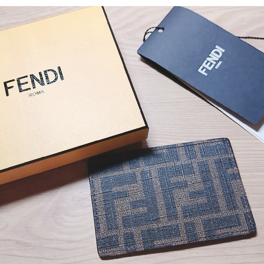 FENDI(フェンディ)のFENDI　カードケース レディースのファッション小物(名刺入れ/定期入れ)の商品写真