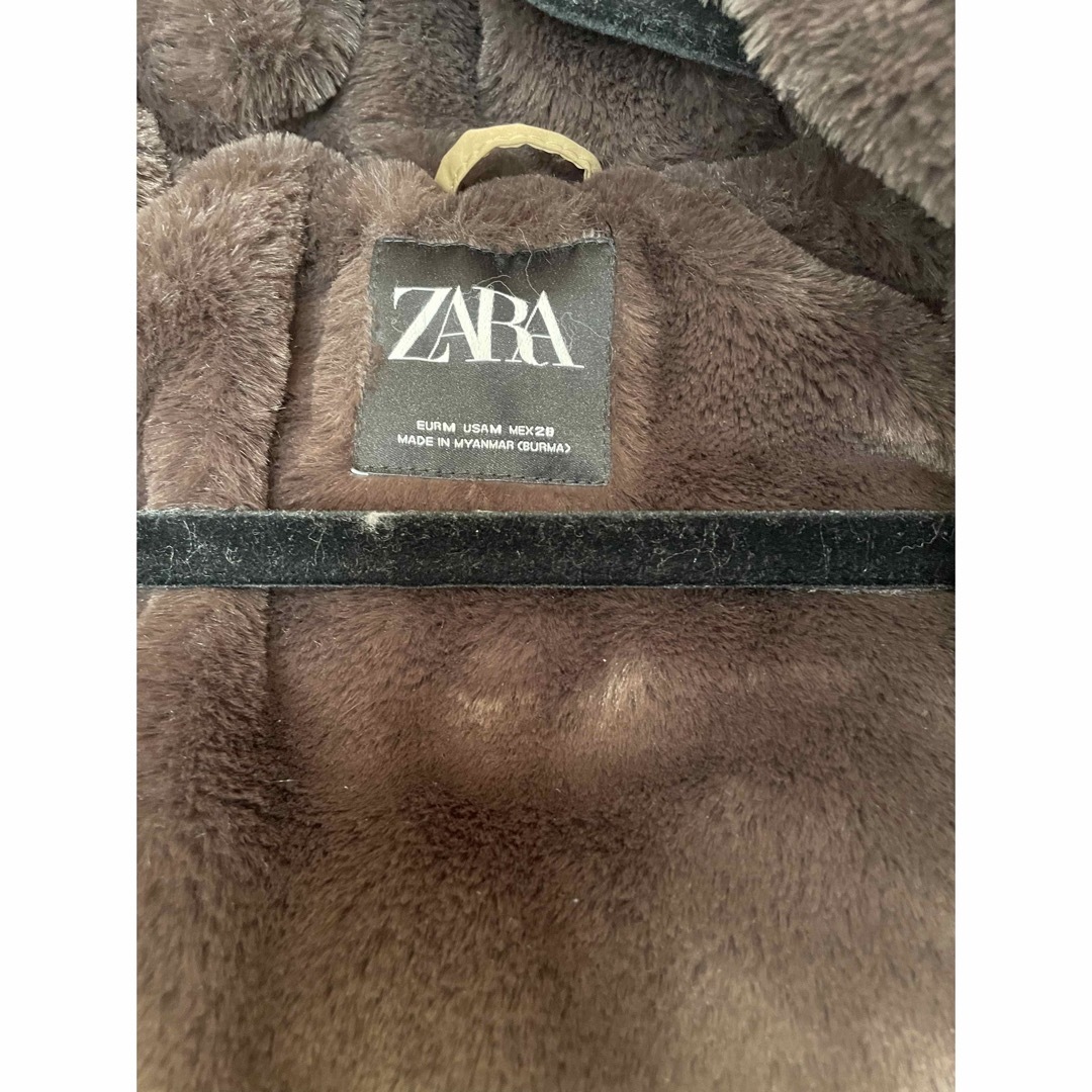 ZARA(ザラ)の【美品】ZARAダウンジャケット レディースのジャケット/アウター(ダウンジャケット)の商品写真