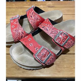 ビルケンシュトック(BIRKENSTOCK)のBIRKENSTOCK パピリオ　ペイズリー　サンダル　美品(サンダル)