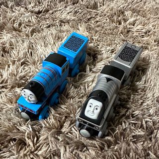 フィッシャープライス(Fisher-Price)のトーマス木製レールシリーズ　スペンサー＋ゴードン(電車のおもちゃ/車)