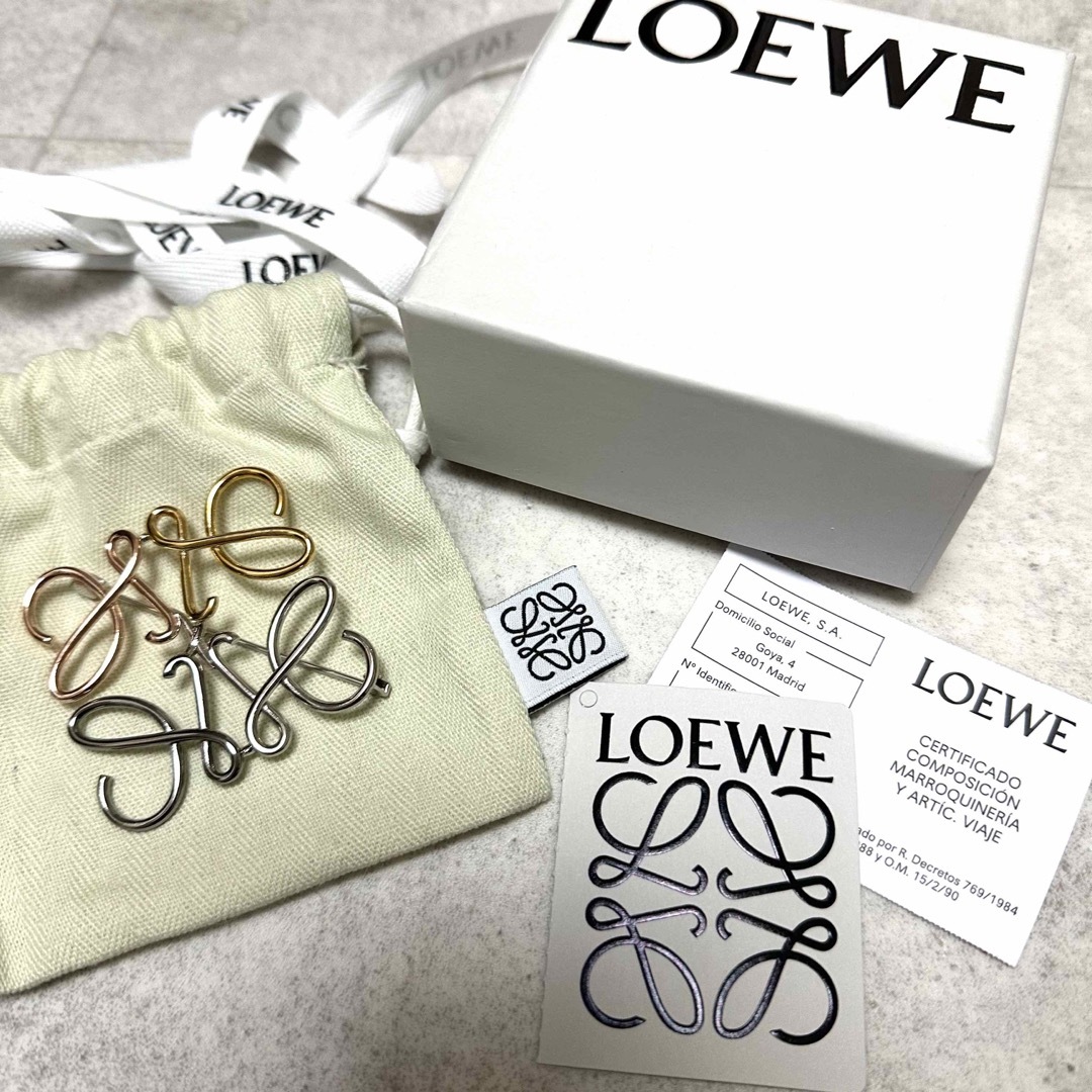 アクセサリー新品未使用　LOEWE / ロエベ　アナグラム　ブローチ　メタル　マルチカラー