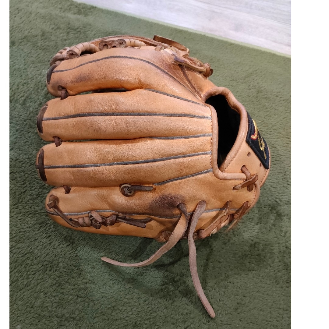 Louisville Slugger(ルイスビルスラッガー)のルイスビルスラッガー軟式内野手用 スポーツ/アウトドアの野球(グローブ)の商品写真