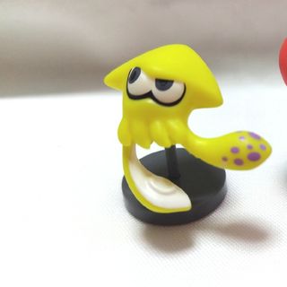 フルタセイカ(フルタ製菓)のスプラトゥーン3　チョコエッグ　イカ（イエロー）(ゲームキャラクター)