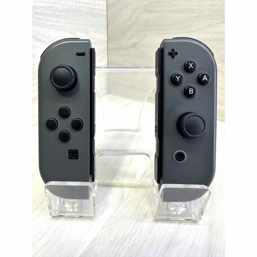 Nintendo Switch(ニンテンドースイッチ)の内容品完備ですぐに遊べる新型Nintendo Switch本体一式 エンタメ/ホビーのゲームソフト/ゲーム機本体(家庭用ゲーム機本体)の商品写真