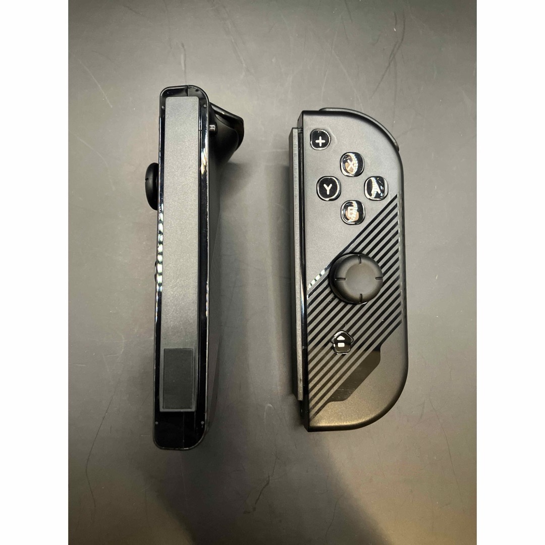 Nintendo Switch Joy-Con ジョイコン グレー エンタメ/ホビーのゲームソフト/ゲーム機本体(家庭用ゲーム機本体)の商品写真