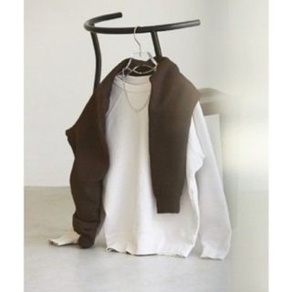 トゥデイフル(TODAYFUL)の【美品】TODAYFUL ラグランコンパクトスエット 白 トゥデイフル トップス(トレーナー/スウェット)