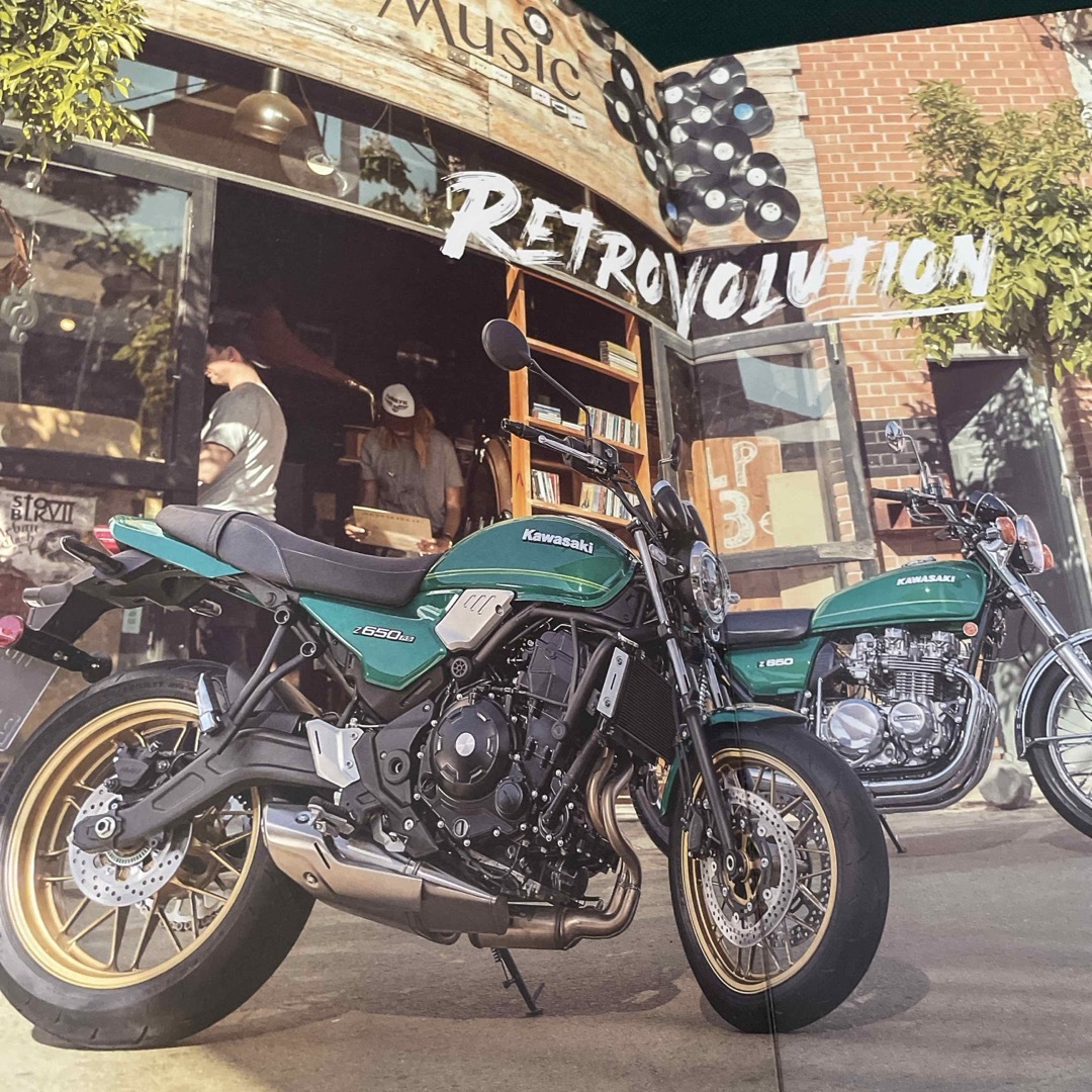 カワサキ(カワサキ)のZ650RS カワサキケア本体カタログ 自動車/バイクのバイク(カタログ/マニュアル)の商品写真
