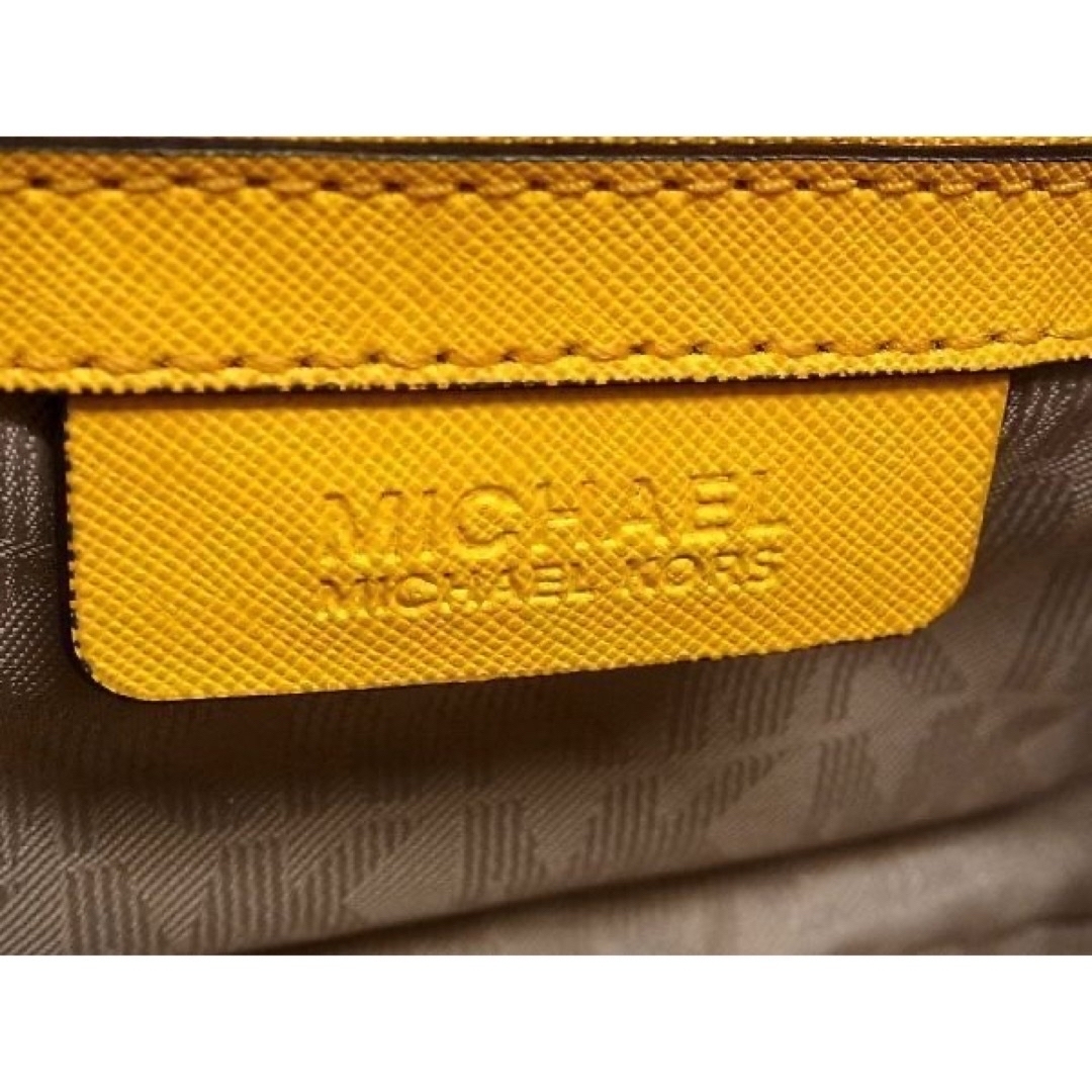 Michael Kors(マイケルコース)の【よこ様専用】マイケルコース スタッズ ショルダーバッグ イエロー レディースのバッグ(ショルダーバッグ)の商品写真