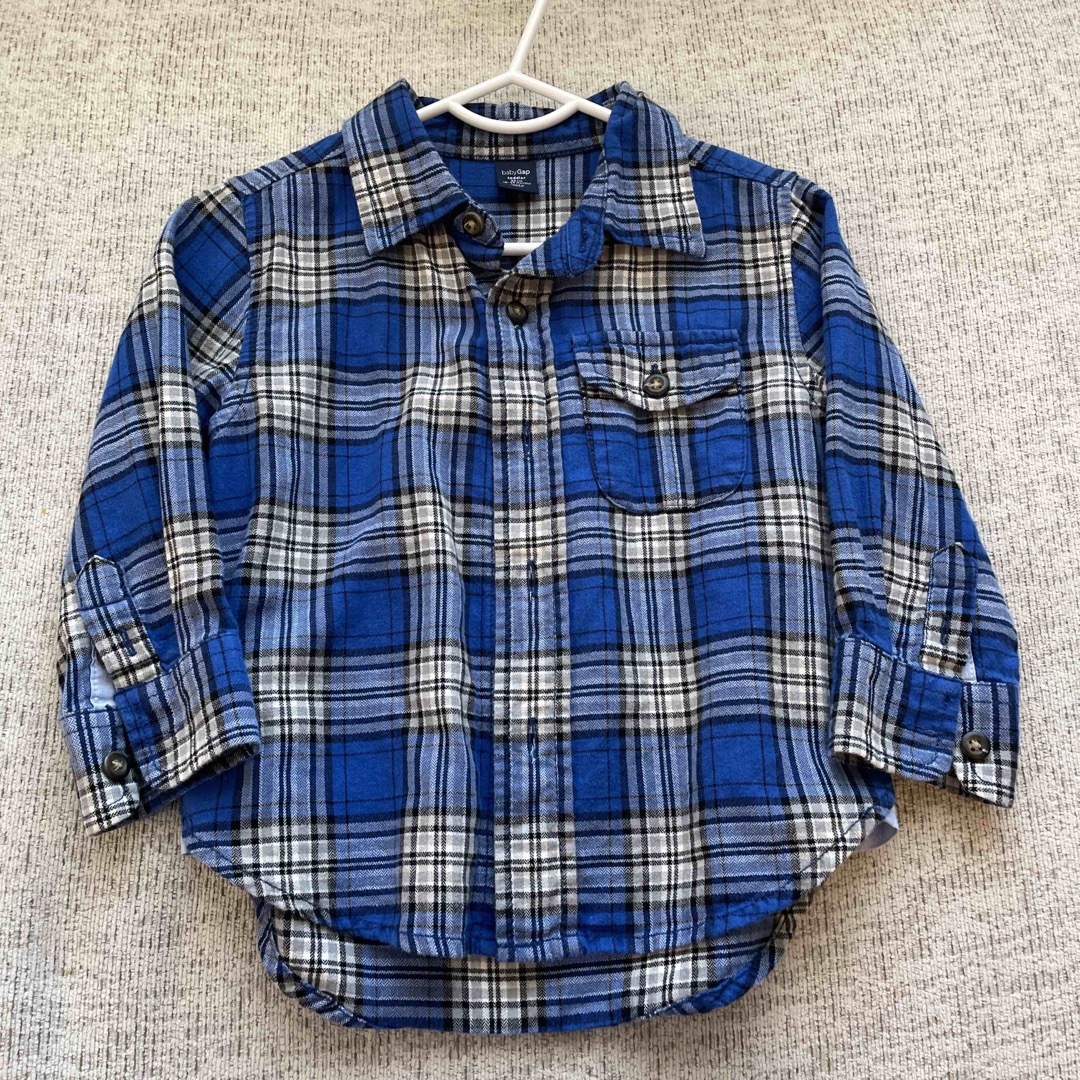 babyGAP(ベビーギャップ)のチェックシャツ、パーカー、カーディガンなどまとめ売り キッズ/ベビー/マタニティのキッズ服男の子用(90cm~)(カーディガン)の商品写真