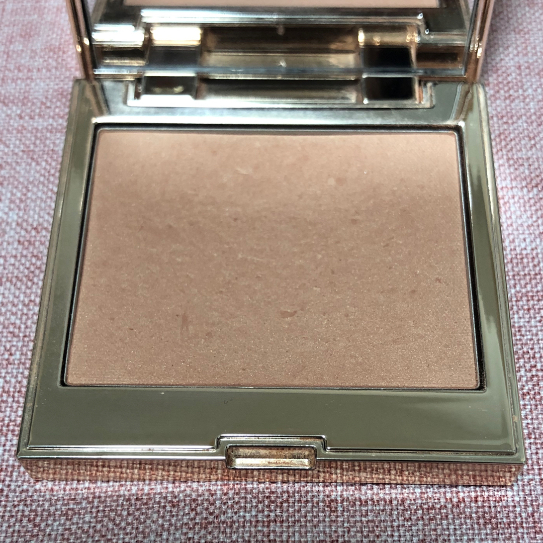 laura mercier(ローラメルシエ)の♡ローラメルシエ♡ ブラッシュ カラー インフュージョンR2♡ コスメ/美容のベースメイク/化粧品(チーク)の商品写真