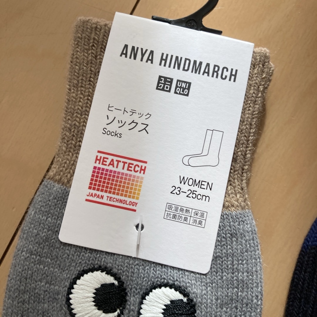 ANYA HINDMARCH(アニヤハインドマーチ)のUNIQLO アニヤハインドマーチ　ヒートテックソックス レディースのレッグウェア(ソックス)の商品写真