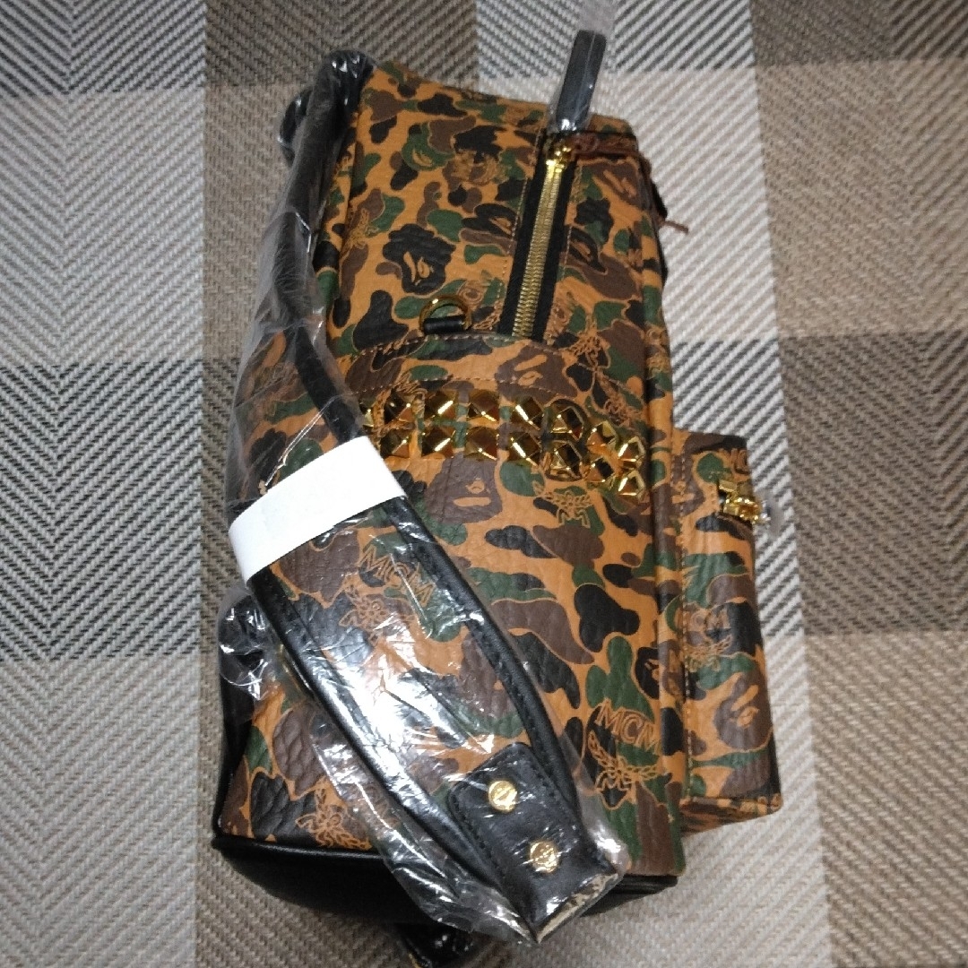 A BATHING APE(アベイシングエイプ)のABathingApe×MCM CAMOSTARKBACKPACK メンズのバッグ(バッグパック/リュック)の商品写真