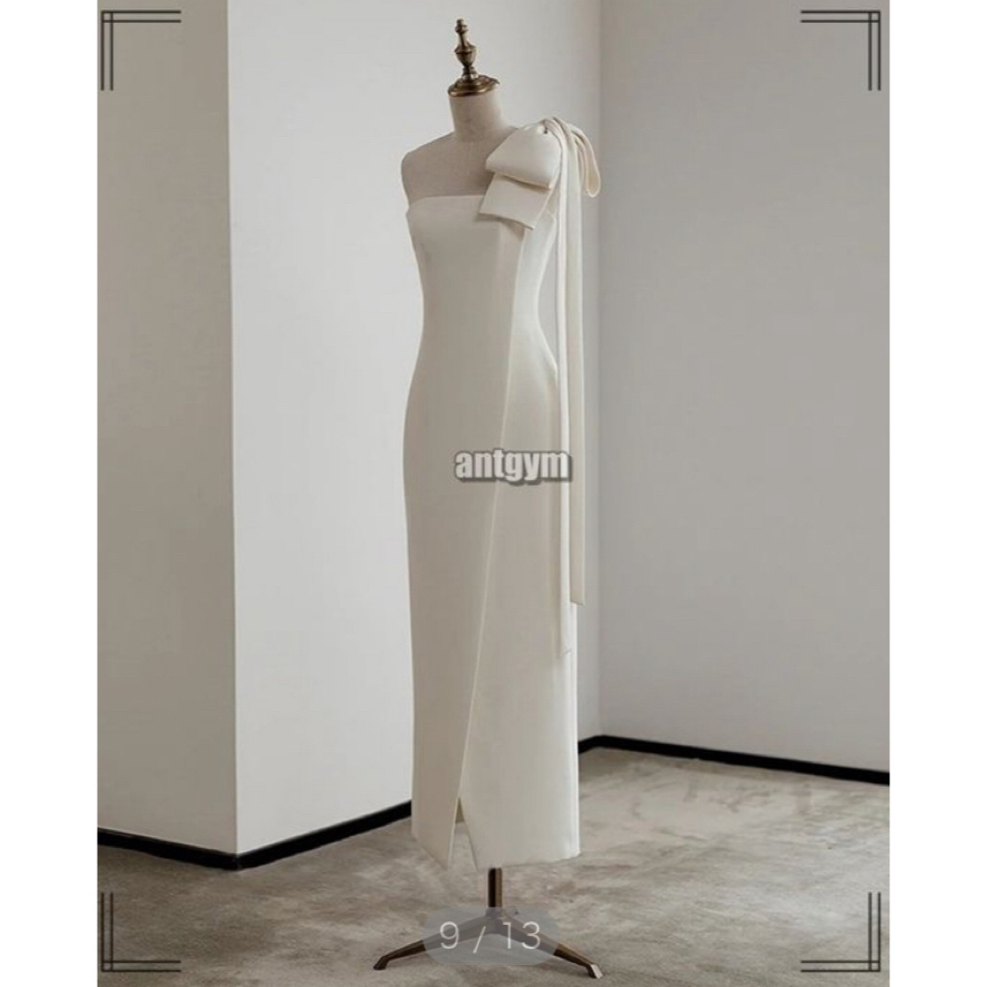 ホワイト イブニングドレス ワンショルダー 深スリット レディースのフォーマル/ドレス(ロングドレス)の商品写真