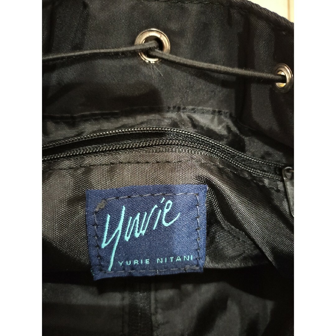 YURIE NUMANI コンパクト　リュック　バッグ　ブラック レディースのバッグ(リュック/バックパック)の商品写真
