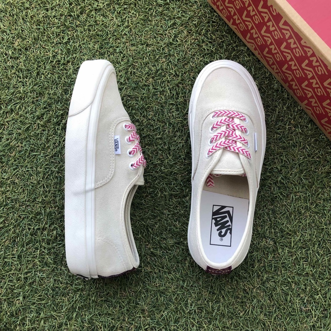 VANS(ヴァンズ)の美品24 VANS オーセンティック44 DX スエード ヴァンズ HW617 レディースの靴/シューズ(スニーカー)の商品写真