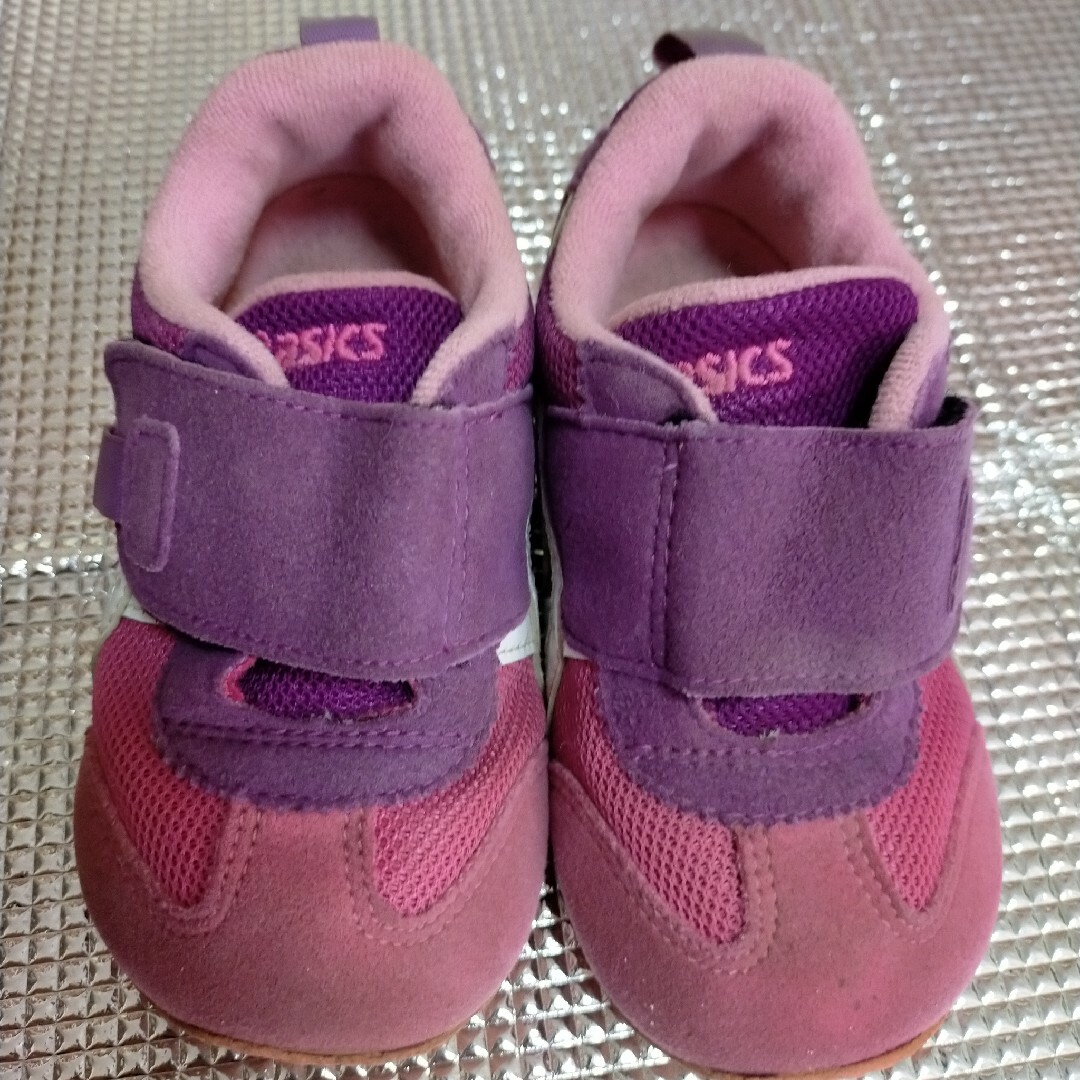 asics(アシックス)のasicsアシックス　スニーカー キッズ/ベビー/マタニティのベビー靴/シューズ(~14cm)(スニーカー)の商品写真