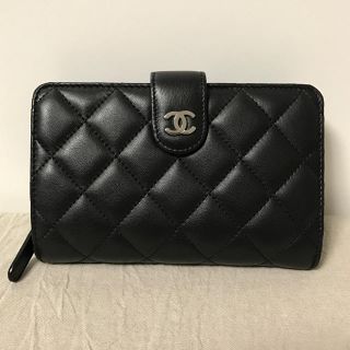 シャネル(CHANEL)の値下げ❗️美品★CHANEL★マトラッセ中財布(財布)