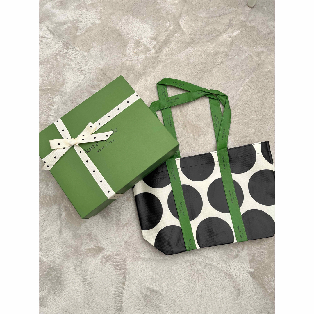 kate spade new york(ケイトスペードニューヨーク)の☆新品☆箱・保証書・エコバッグ付き☆ケイトスペード☆KSNYL ナイロン ポーチ レディースのファッション小物(ポーチ)の商品写真