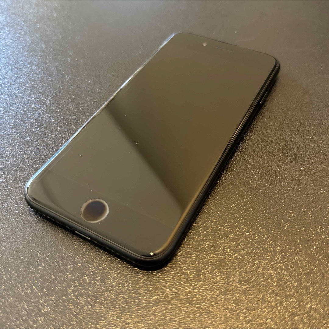 iPhoneSE 第二世代　128GB SIMフリー　ブラック　美品iPhoneSE