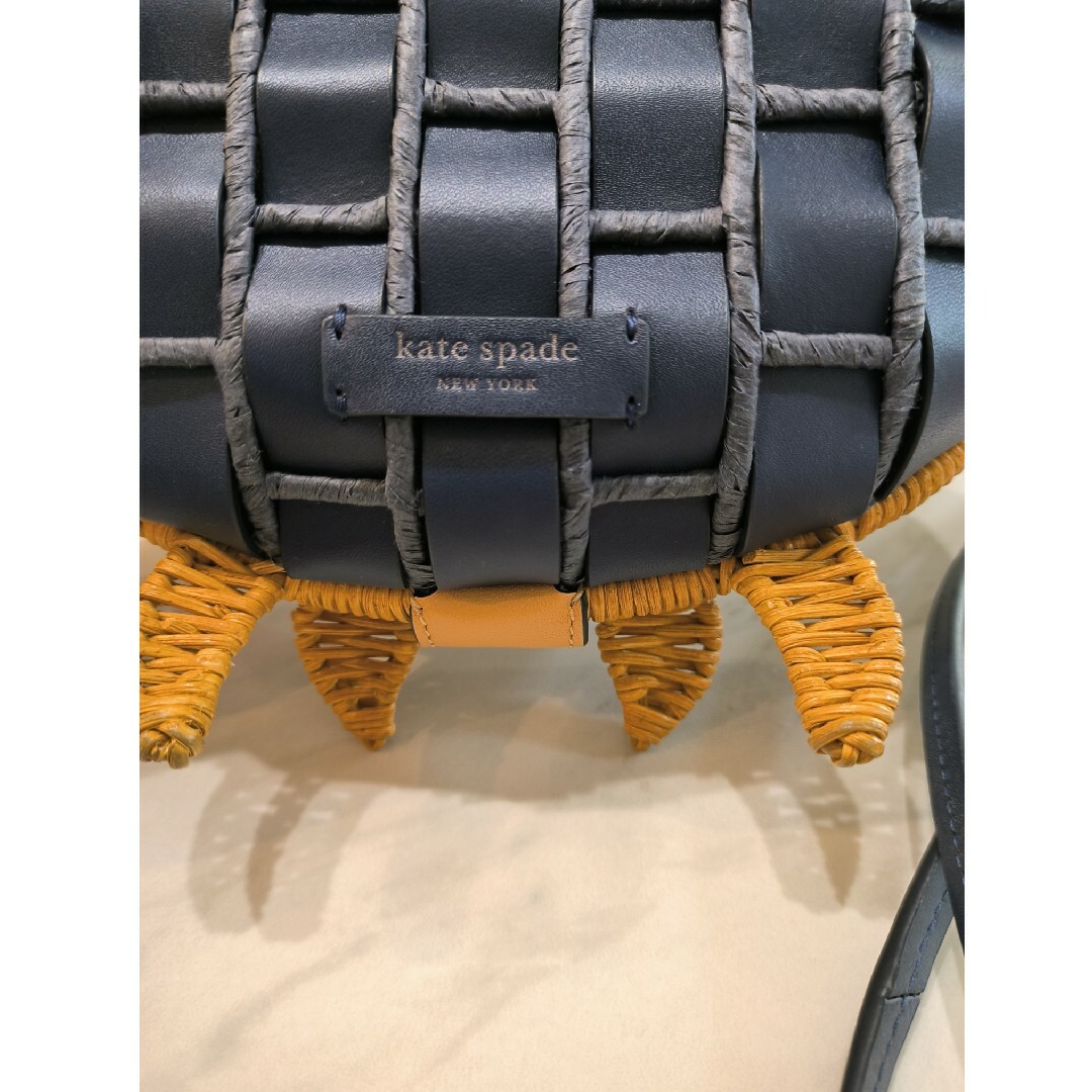 kate spade new york(ケイトスペードニューヨーク)のレアshelly wicker crab  蟹 かごバッグ シェリー ウィッカー レディースのバッグ(かごバッグ/ストローバッグ)の商品写真