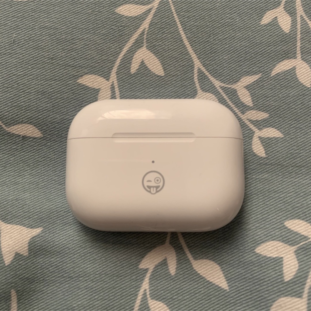 Apple(アップル)のAirPodsPro 第2世代 状態◎ スマホ/家電/カメラのオーディオ機器(ヘッドフォン/イヤフォン)の商品写真