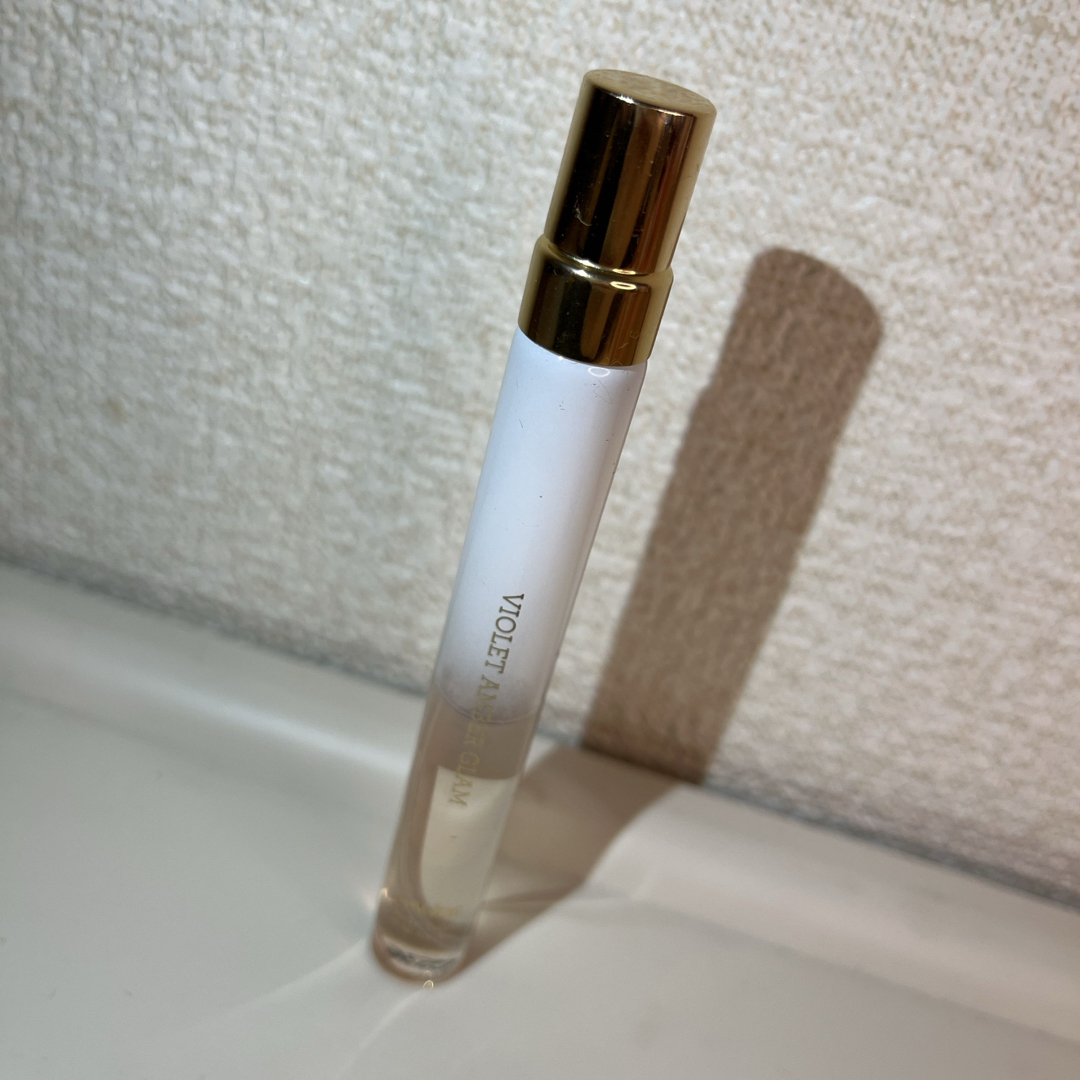 Laline(ラリン)のラリン　バイオレットアンバー　スティックオードトワレ　10ml コスメ/美容の香水(香水(女性用))の商品写真