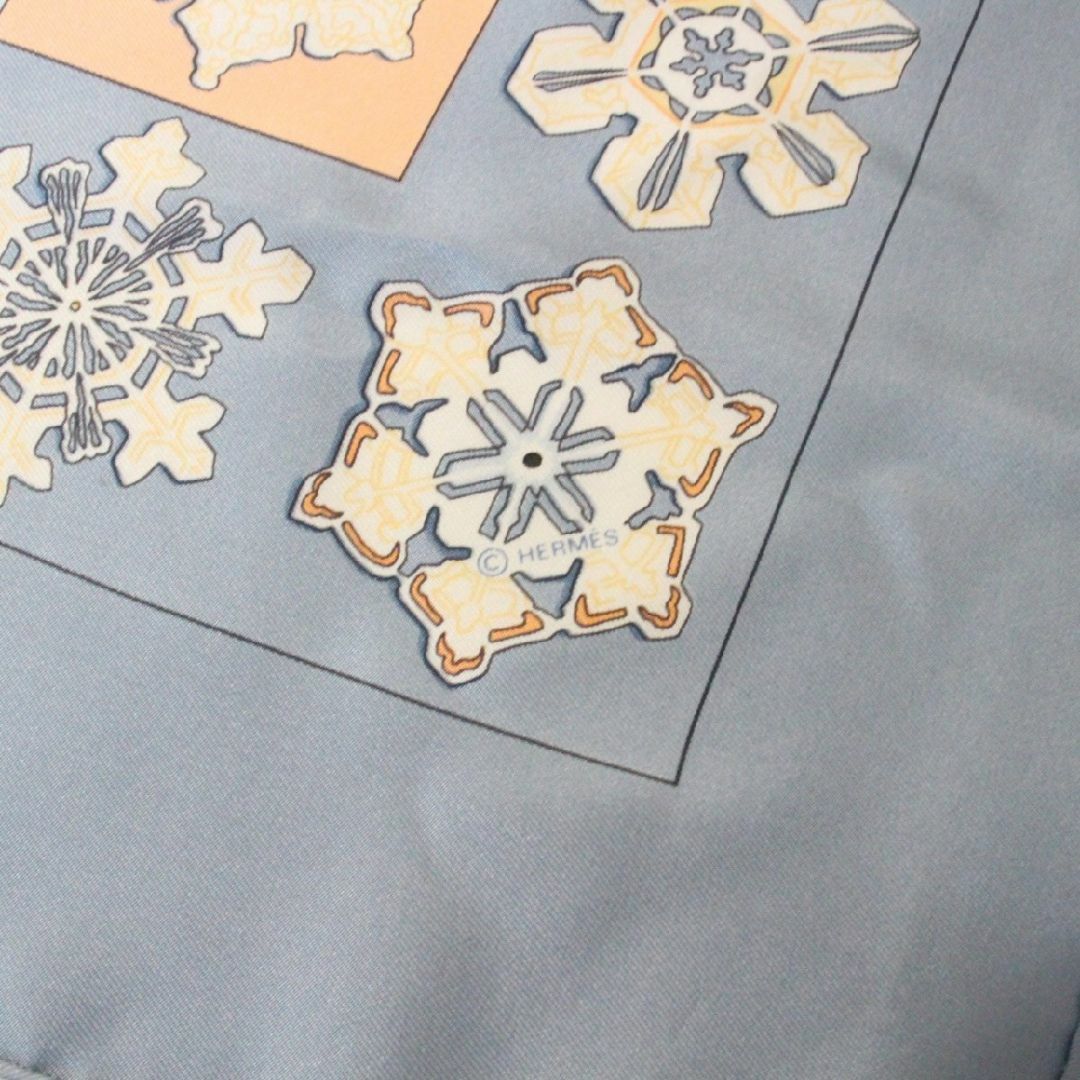 HERMESエルメス カレ90 FEUX DE LHIVER 冬の火 雪の結晶 HERMESエルメス カレ90 FEUX DE LHIVER 冬の火 雪の結晶