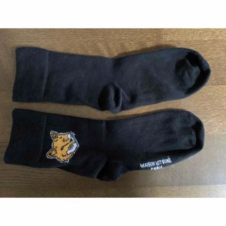 メゾンキツネ(MAISON KITSUNE')のメゾンキツネ　 FOX HEAD SOCKS 1回使用品　美品(ソックス)