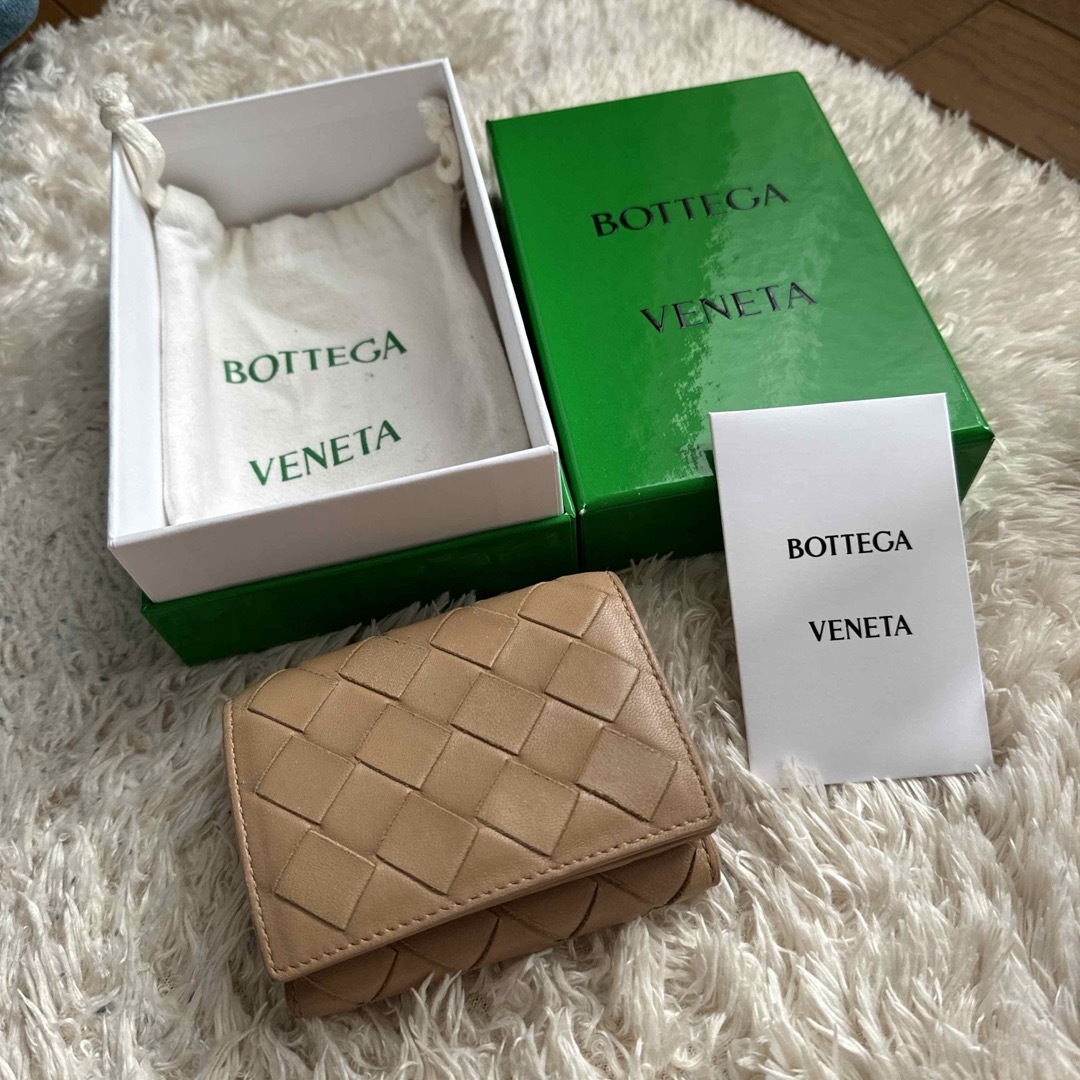 Bottega Veneta(ボッテガヴェネタ)のBOTTEGA VENETA 三つ折りウォレット レディースのファッション小物(財布)の商品写真