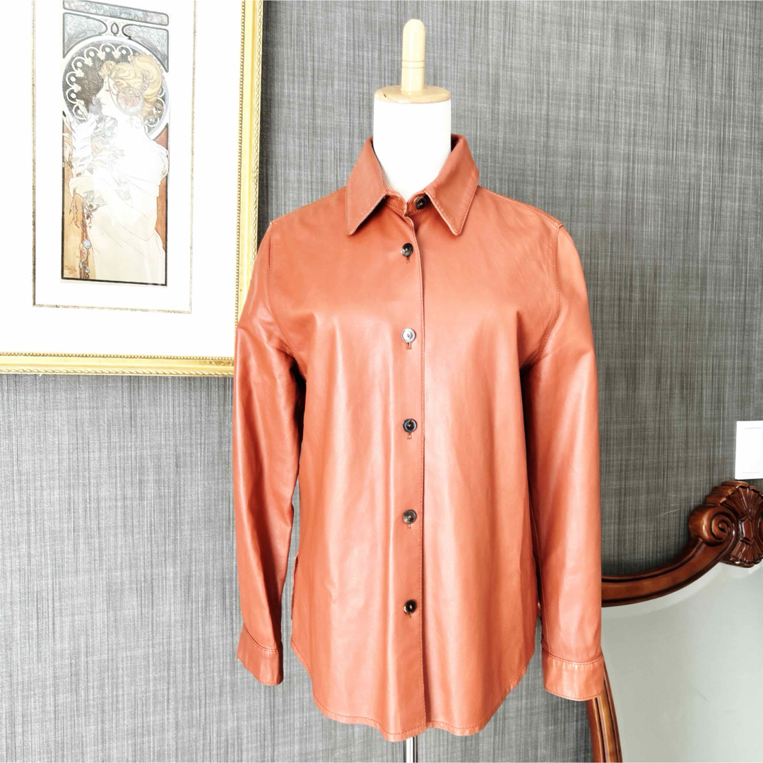 HERNO(ヘルノ)の美品　HERNO ヘルノ　レザー　ジャケット　襟付き　シャツ　ブラウン レディースのジャケット/アウター(テーラードジャケット)の商品写真