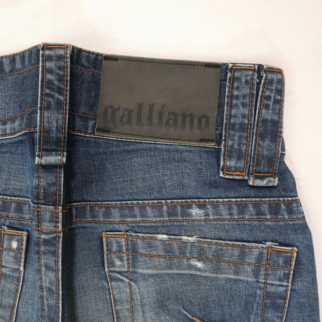 GALLIANO(ガリアーノ)のガリアーノ ハイウエストジーンズ テーパードシルエット ダメージ加工デニムW29 メンズのパンツ(デニム/ジーンズ)の商品写真