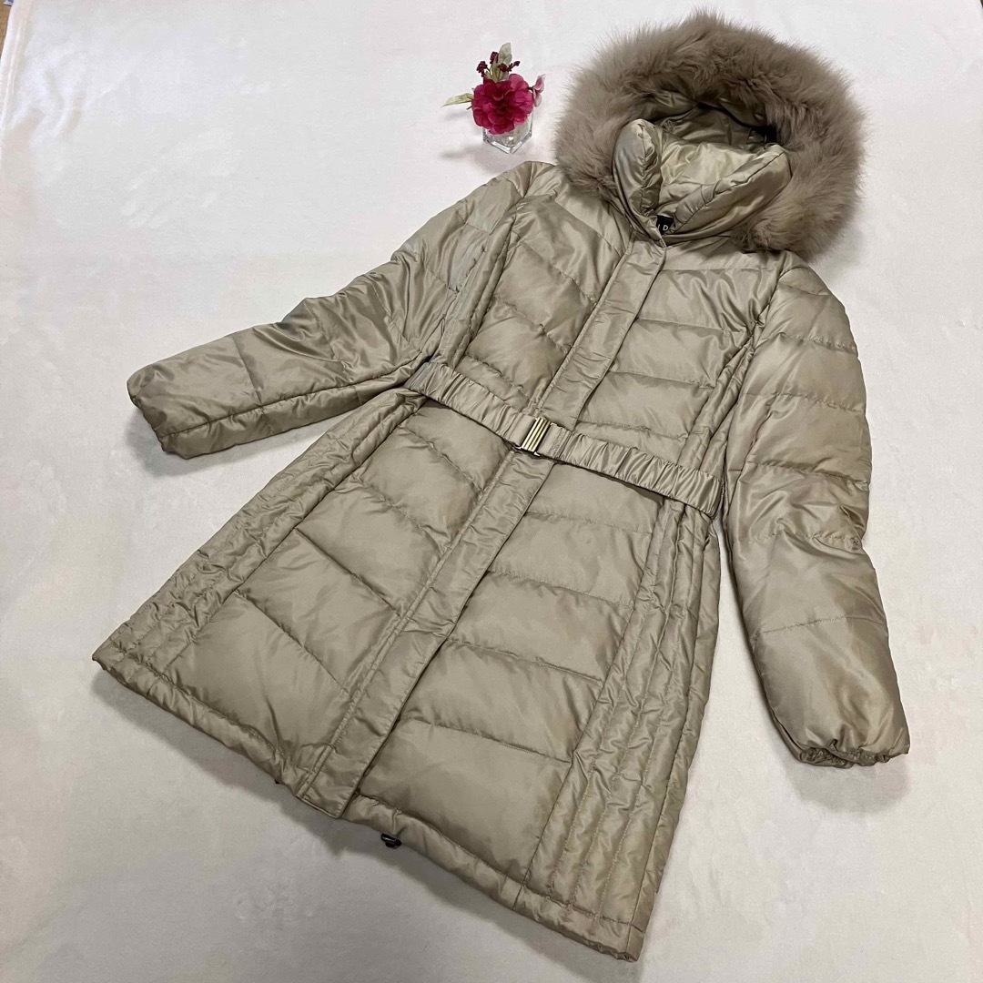 美品 INDIVI チャイニーズラクーンファー ロング ダウンコート Aライン 美品 INDIVI チャイニーズラクーンファー ロング ダウンコート Aライン