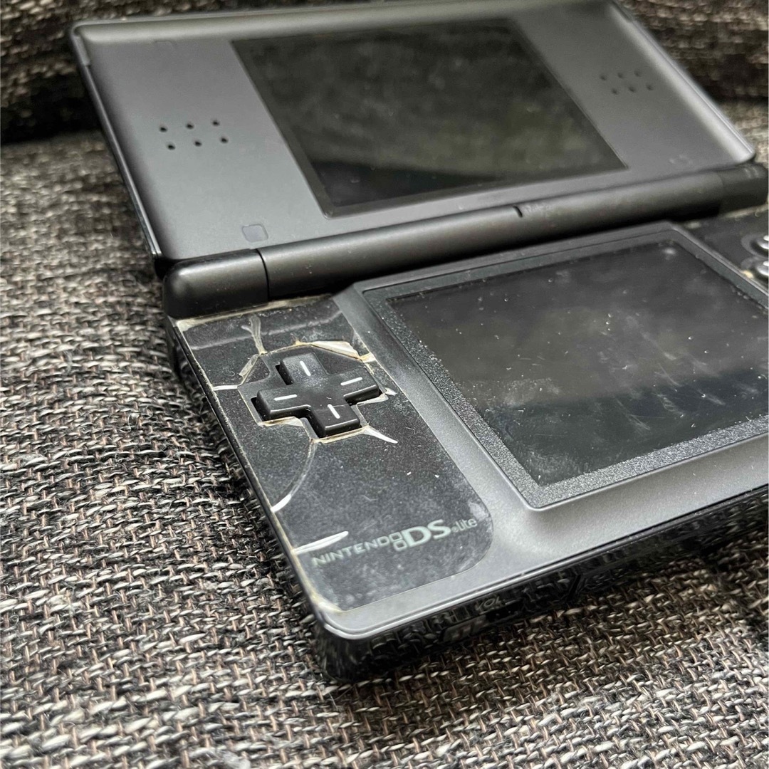 ゲームニンテンドーDS LITE + 専用ケース+ ソフト　セット