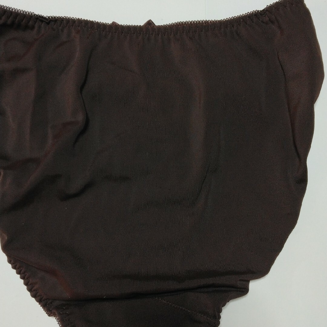 サンクロス製ブラウン色上下セット下着ブラジャーB75ショーツMサイズ レディースの下着/アンダーウェア(ブラ&ショーツセット)の商品写真