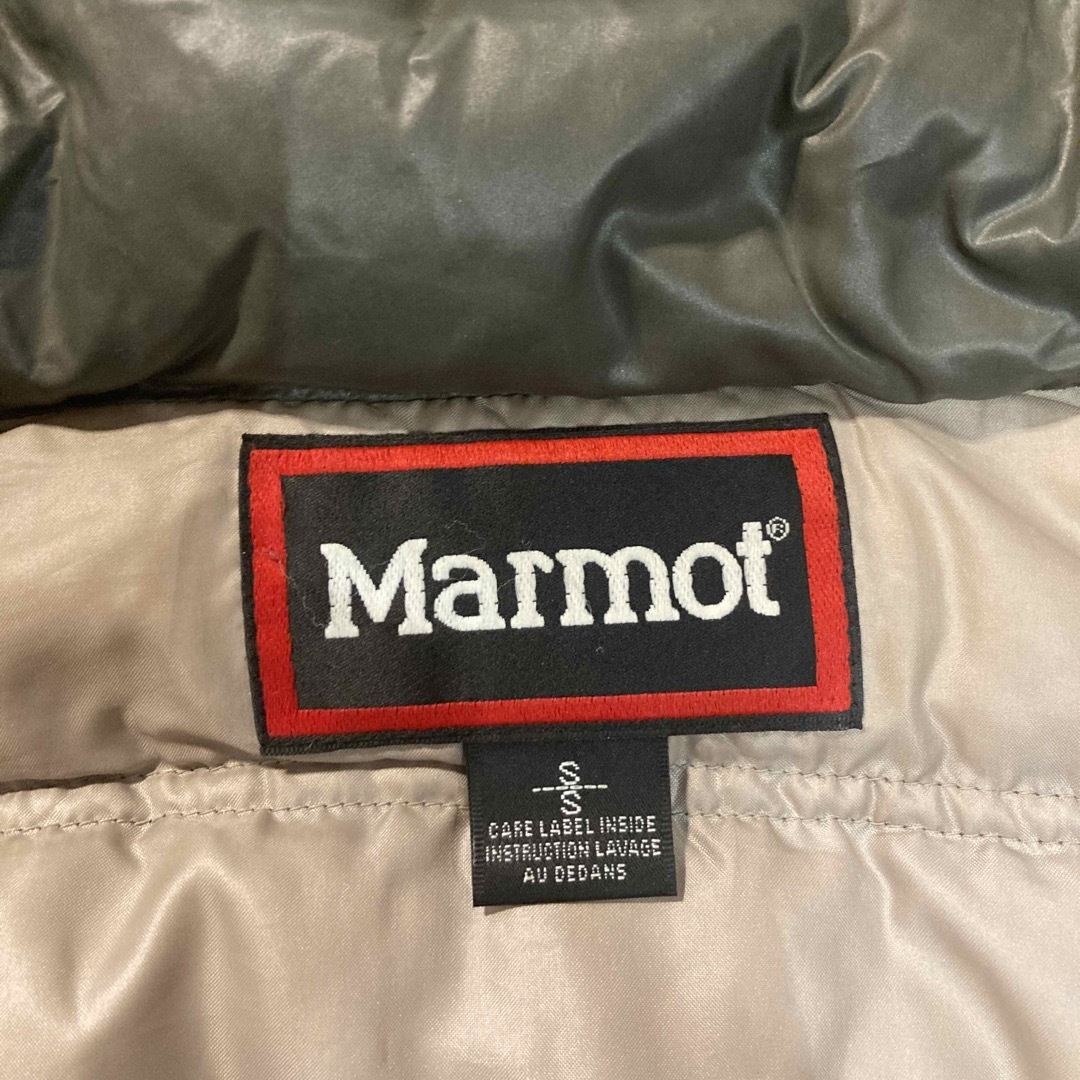 MARMOT(マーモット)のMARMOT マーモット ダウンジャケット ラクーンファー、フード付 高品質 メンズのジャケット/アウター(ダウンジャケット)の商品写真