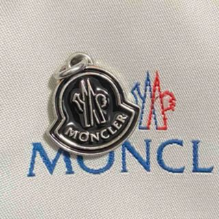 モンクレール(MONCLER)のモンクレール　チャーム　本物です(チャーム)