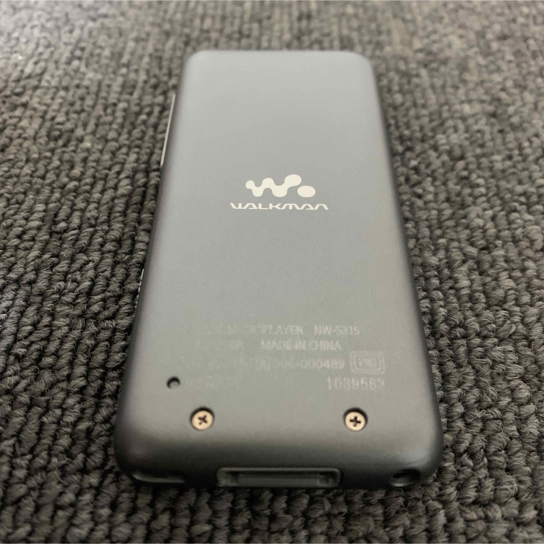 WALKMAN(ウォークマン)のSONY WALKMAN NW-S315 ソニーウォークマン 16GB ブラック スマホ/家電/カメラのオーディオ機器(ポータブルプレーヤー)の商品写真