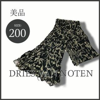 ドリスヴァンノッテン(DRIES VAN NOTEN)のドリスヴァンノッテン ボタニカル柄ストール/スヌード シルク混 黒 美品(ストール)