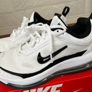 ナイキ(NIKE)のNIKE AIR MAX スニーカー　24.5 白(スニーカー)