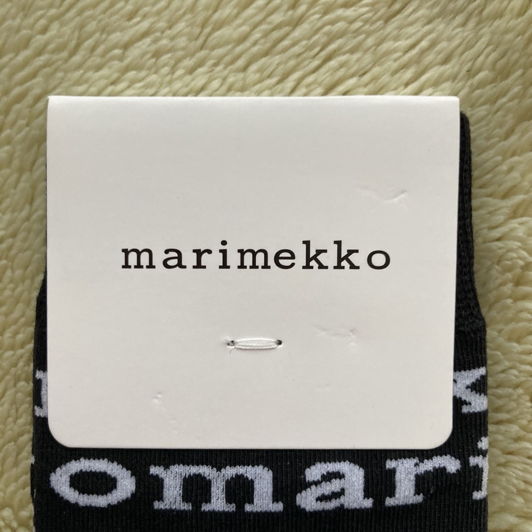 marimekko(マリメッコ)の[新品]marimekkoマリメッコ靴下(黒＆白） セット レディースのレッグウェア(ソックス)の商品写真