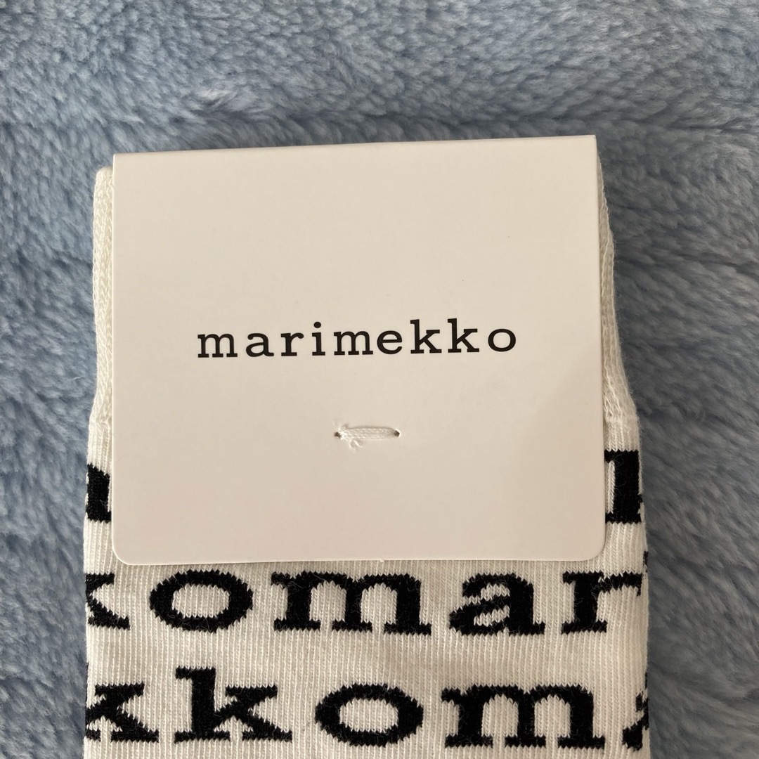 marimekko(マリメッコ)の[新品]marimekkoマリメッコ靴下(黒＆白） セット レディースのレッグウェア(ソックス)の商品写真