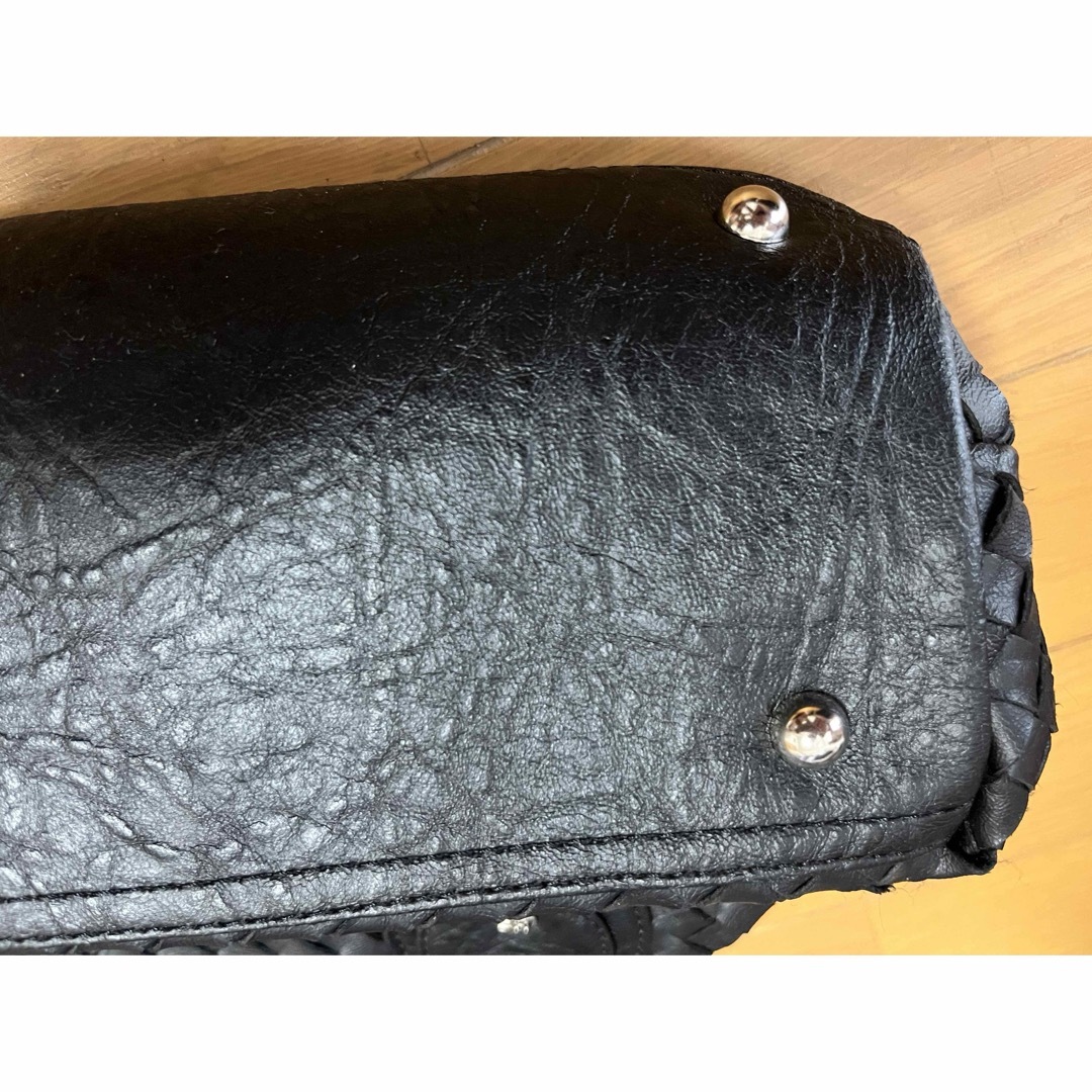 Marie Claire(マリクレール)の美品　マリクレール　ハンドバッグ　本革　ブラック　編み込みレザー レディースのバッグ(ハンドバッグ)の商品写真