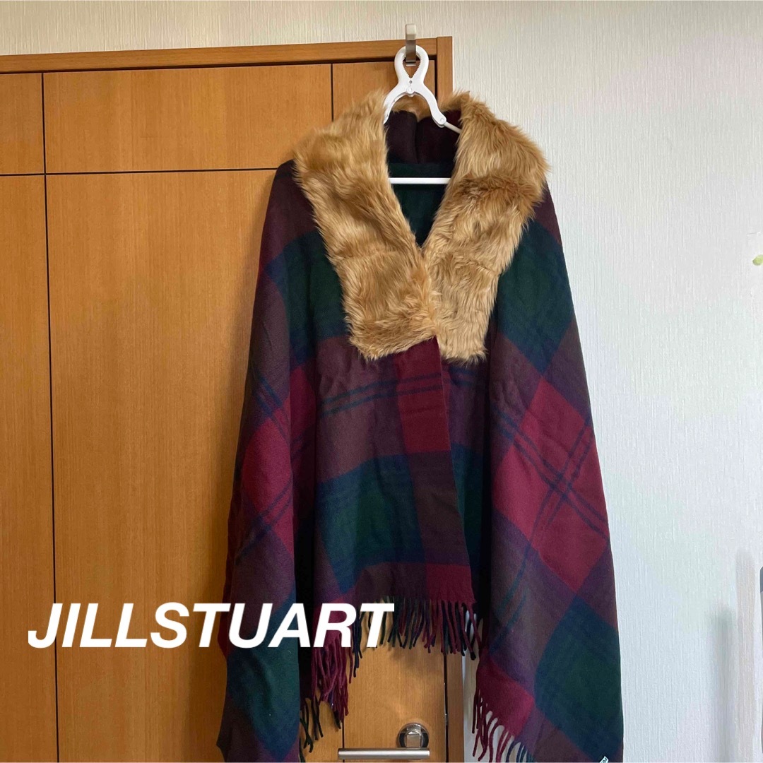 JILLSTUART(ジルスチュアート)のジルスチュアート　ストール　ファー　大判ストール　チェック柄　ポンチョ レディースのファッション小物(マフラー/ショール)の商品写真