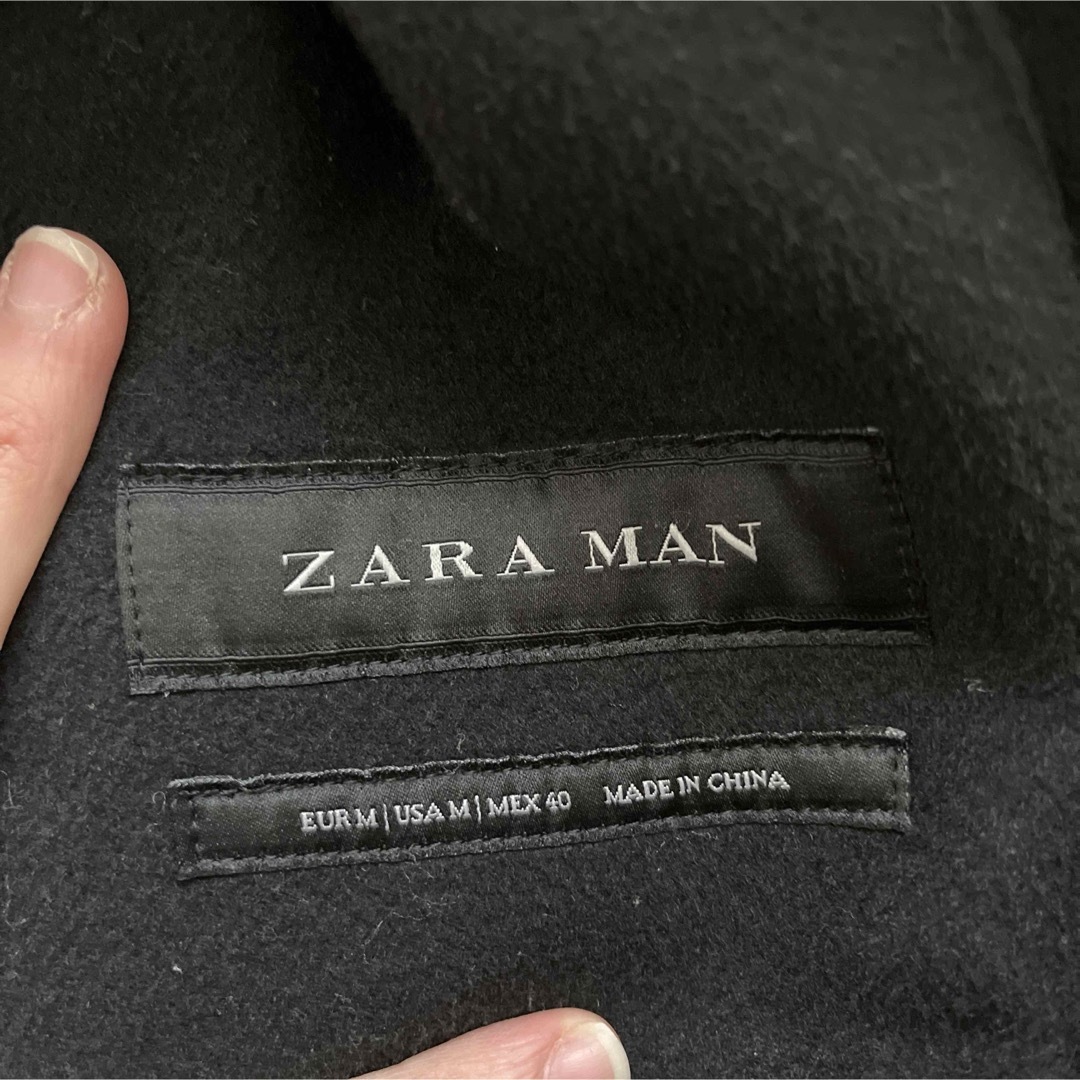 ZARA(ザラ)のZARA MAN チェスターコート ブラック 無地 メンズのジャケット/アウター(チェスターコート)の商品写真