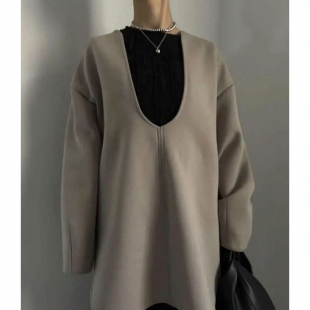 ARCH NECK CARDBOARD TOP ベージュ | フリマアプリ ラクマ