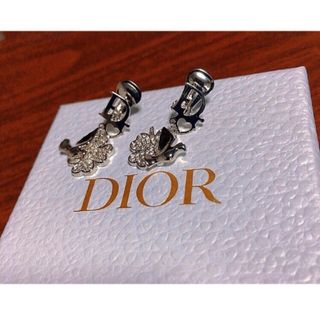 クリスチャンディオール(Christian Dior)のDior silver ロゴ イヤリング 揺れる 鳥 クローバー ハート (イヤリング)