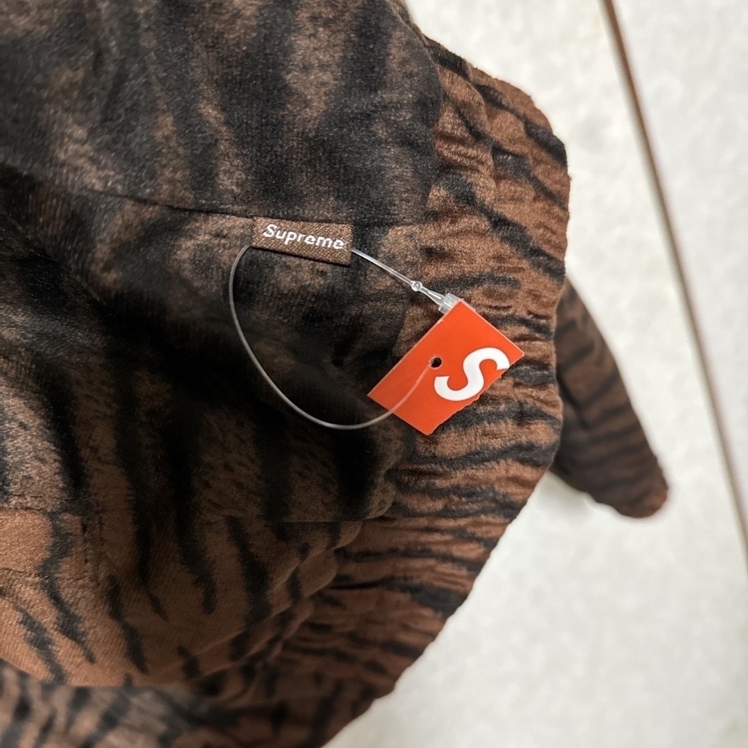 Supreme(シュプリーム)の Supreme Tiger  Stripe Track Jacket ◆ M メンズのトップス(ジャージ)の商品写真